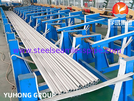 ASTM A213 TP304L Soğuk çekilmiş korozyona dayanıklı paslanmaz çelik dikişsiz ısı değiştiricisi tüpü