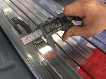 Paslanmaz Çelik Kare Boru, ASTM A554, Sınıf SS304 / 304, SS 316 / 316L Ayna / Saç Çizgisi Yüzeyi