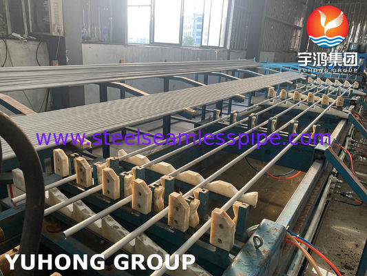 Sıcaklık Değiştiricisi tüpü Turşulanmış Pürüzlü Malzeme ASME SA213 TP321 25 * 2 * 9000MM, MINIMAL DEVRE LCHIKNESS