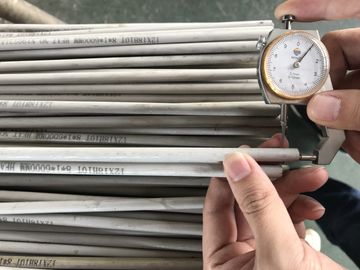 Östenitik Alaşımlı Eşanjör Dikişsiz Boru TP304 TP304L